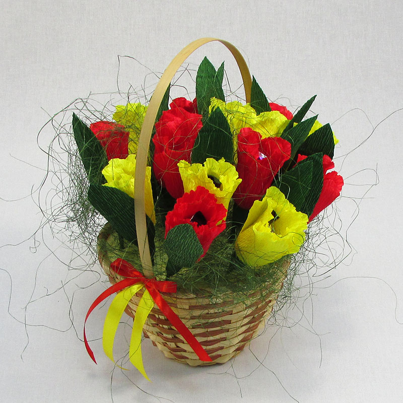 Букет из конфет Корзина тюльпанов 15